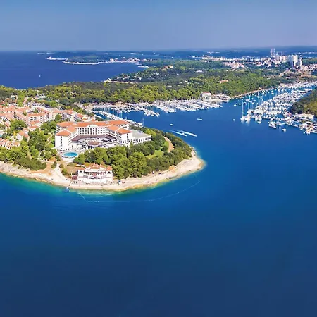 Amazing In With Sauna Vakantiehuis Pula