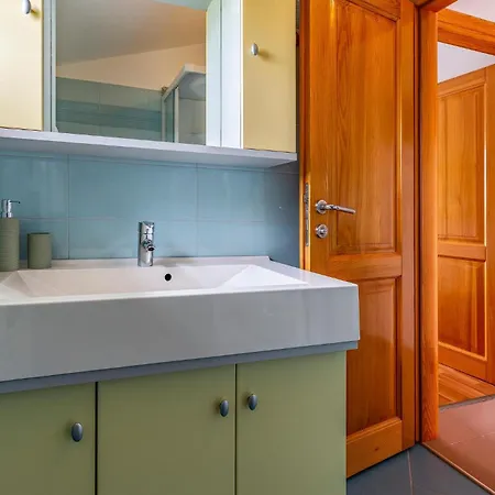 Vakantiehuis Amazing In With Sauna