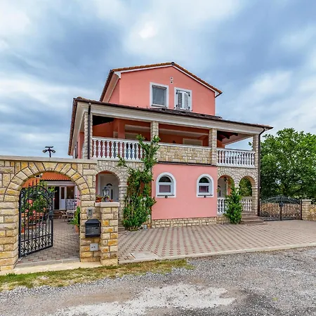 Vakantiehuis Amazing In With Sauna *