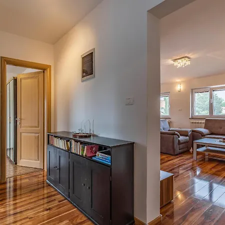 Vakantiehuis Amazing In With Sauna Pula