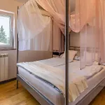 Lovely In With Sauna * Pula