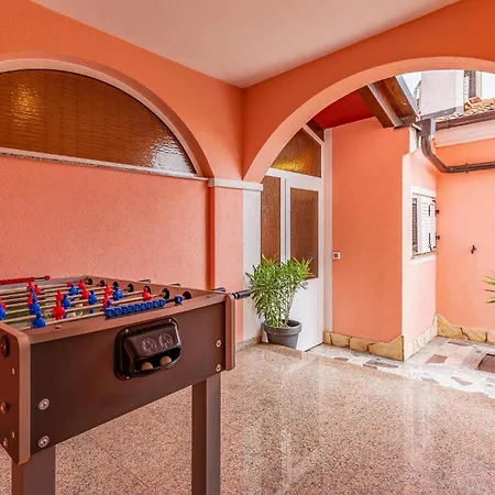 Amazing In With Sauna Póla