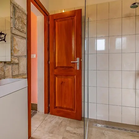 Amazing In With Sauna * Póla