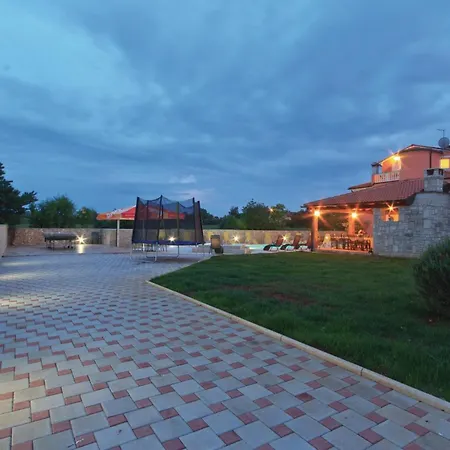 Amazing In With Sauna