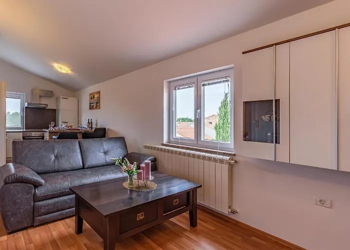 Amazing In With Sauna Сasa de vacaciones Pula